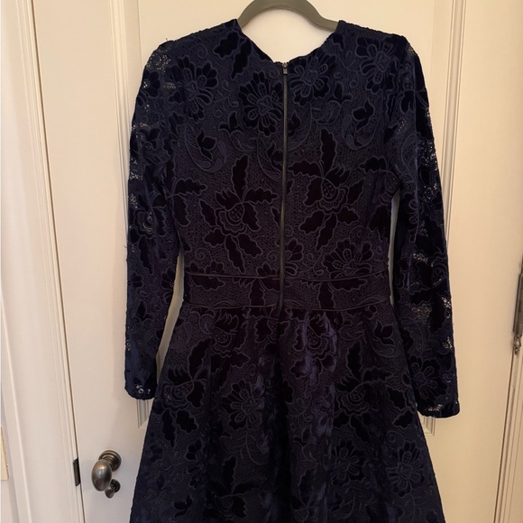 MAJE Role Guipure Lace and Velvet Navy Dress - Picture 4 of 4